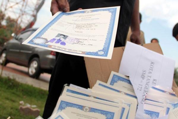 cara aman beli ijazah